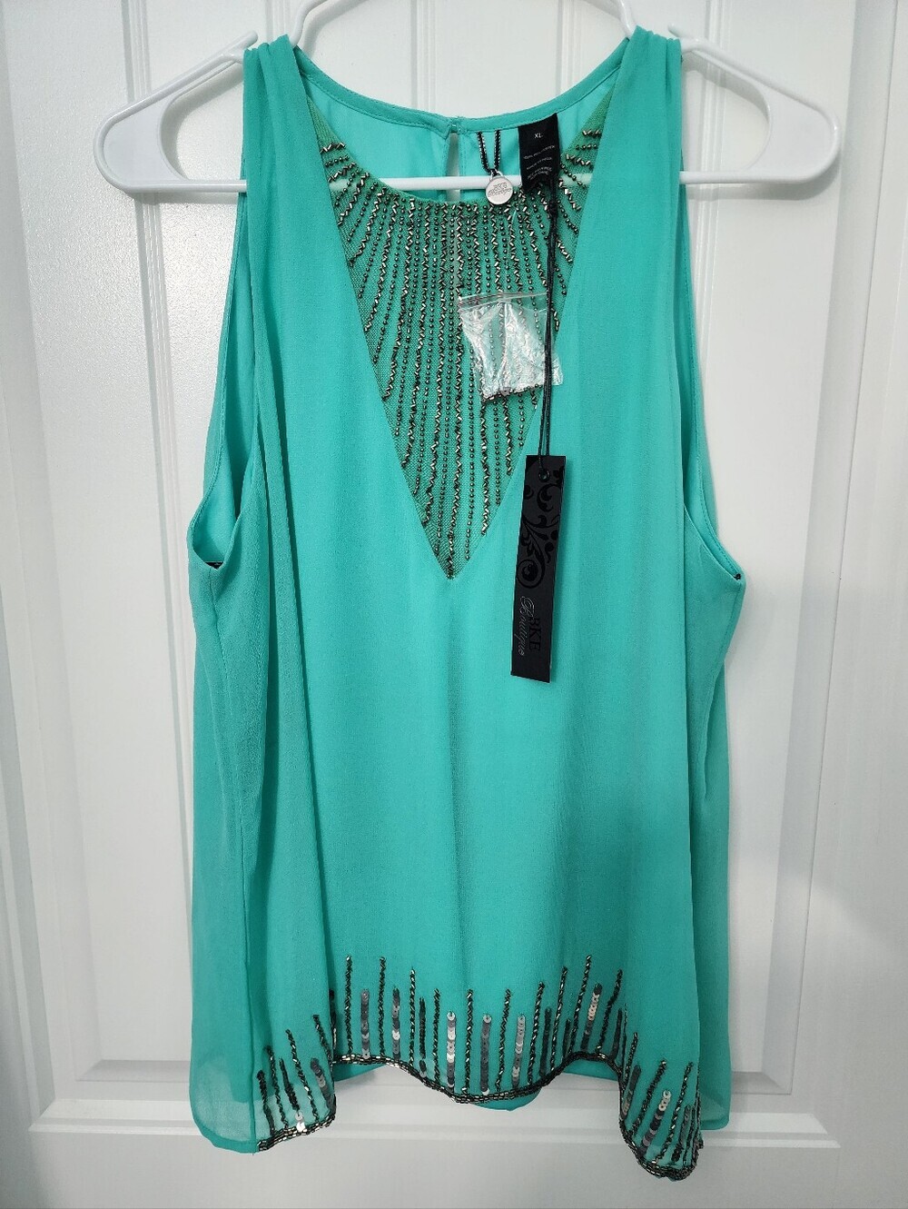 NEW! BKE Boutique *FLAWED* Turquoise Beaded Sequined Chiffon Tank Top, Size XL
